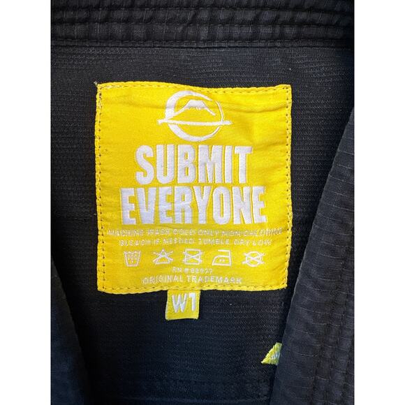 Submit Everyone Fuji jujutsu Gi Black with Yellow Accents, Size “W1” - Picture 2 of 12